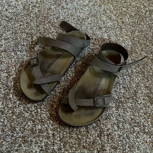 Birkenstocks • Size 39 Euro • Size 8 American